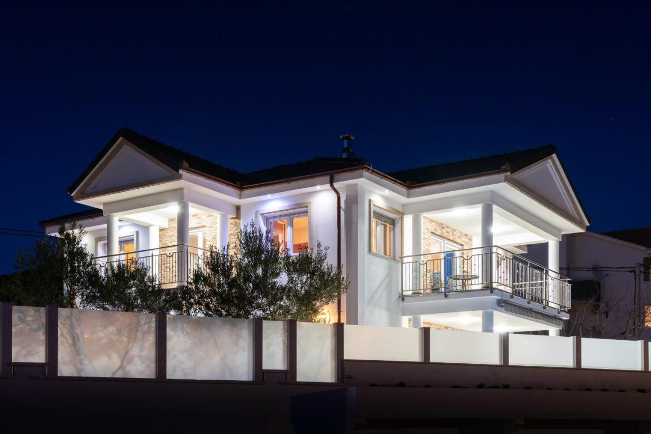 Luxury Ivana Marina
